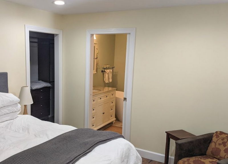 Huron Inn (Huron Motel) - Web Listing Photo (newer photo)